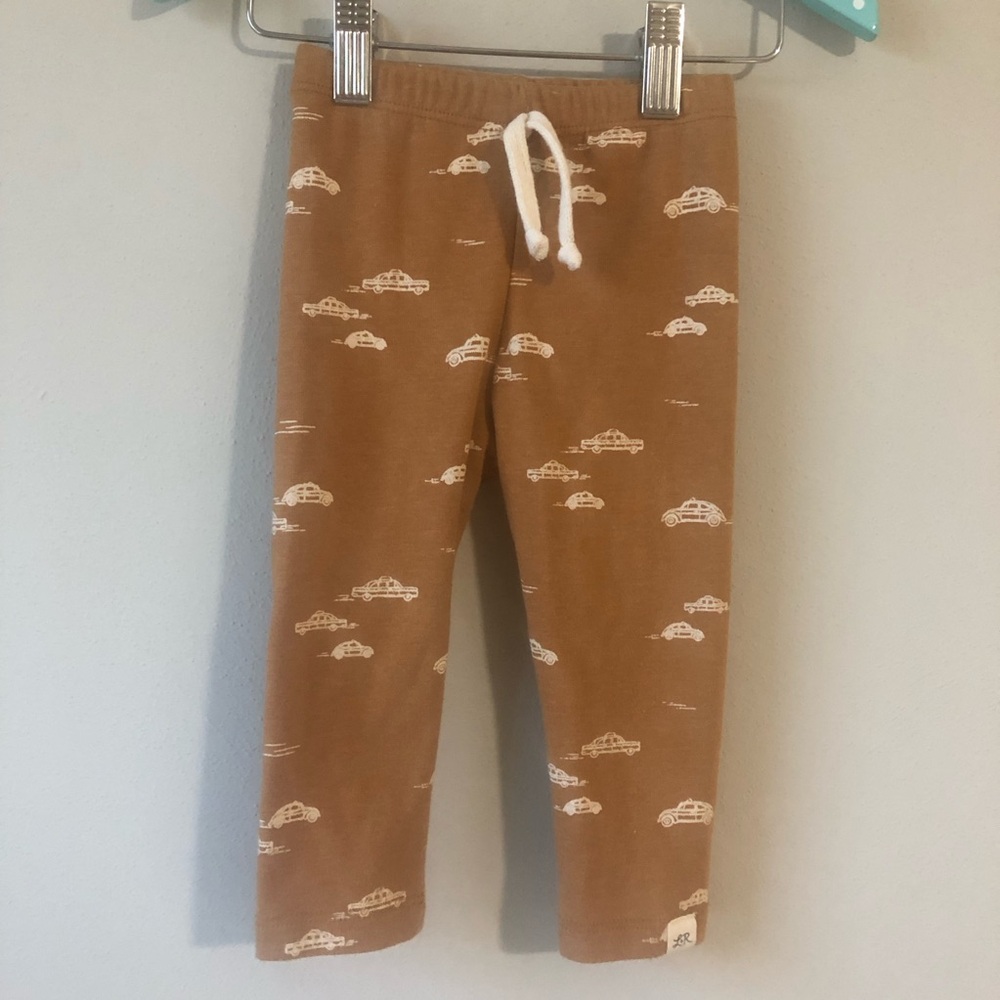 Lulu + roo Soft Brown Pants with Car Design, size 12-18 months
